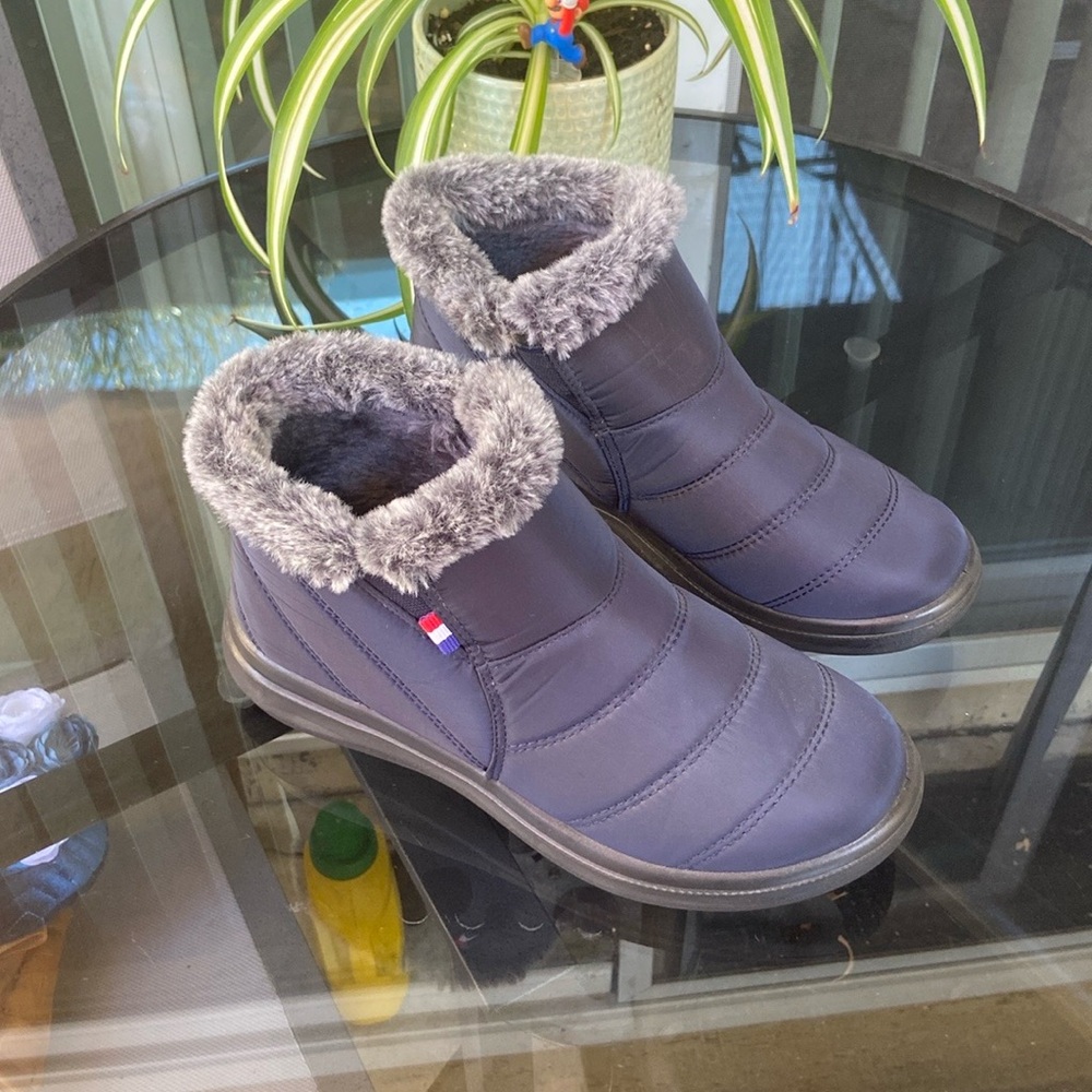 Tommy Hilfiger Cozy Fur-Lined Ankle Boots